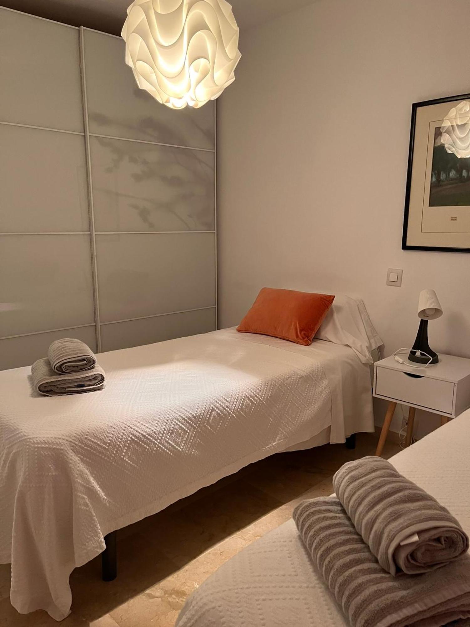 18 Torres Santa Cruz Apartment Zaragoza Ngoại thất bức ảnh